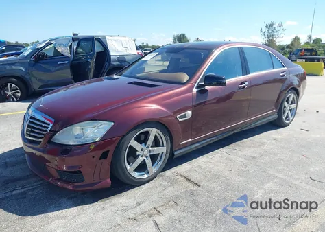 2008 Mercedes-Benz S-Class 5.5L V8 z USA, uszkodzony, nr VIN WDDNG71X38A208200